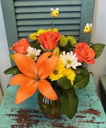 Buzzing Beauty – Infinity Floral, Osseo MN