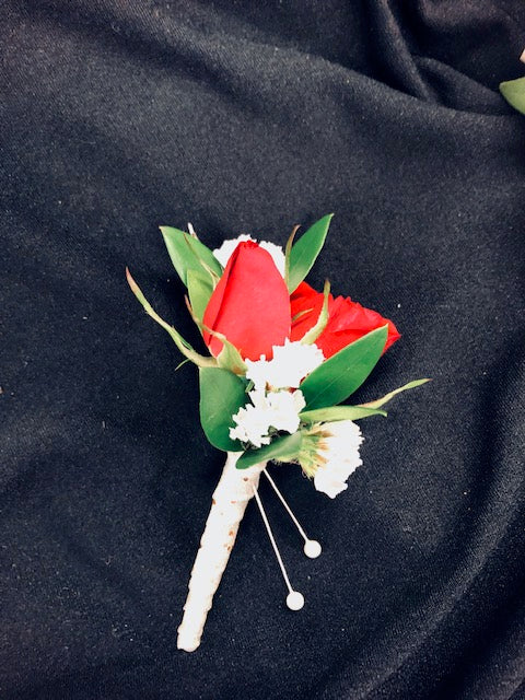 Boutonniere Red and White – Infinity Floral, Osseo MN