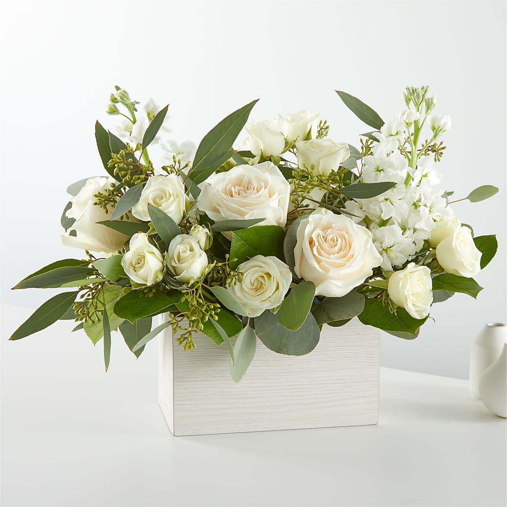 Fresh Linen Box Bouquet – Infinity Floral, Osseo MN