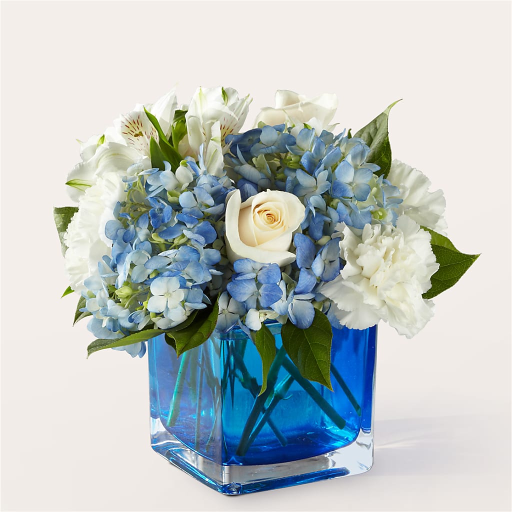 Soothing Waters Bouquet – Infinity Floral, Osseo MN