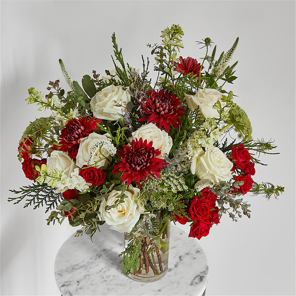 Favorite Traditions Bouquet – Infinity Floral, Osseo MN