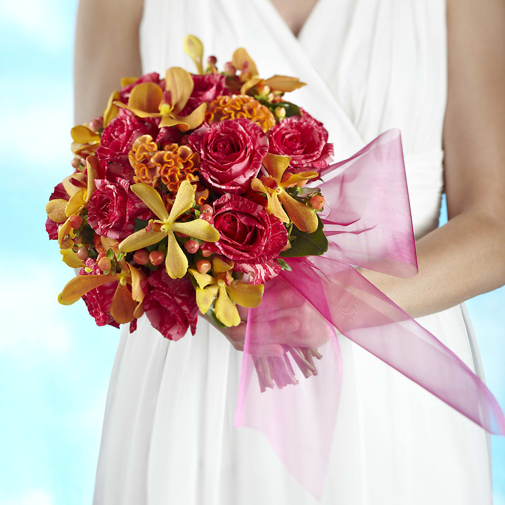 Brilliant Shades of Love Bouquet – Infinity Floral, Osseo MN