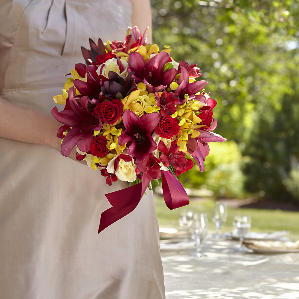 Sunningdale Bouquet – Infinity Floral, Osseo MN