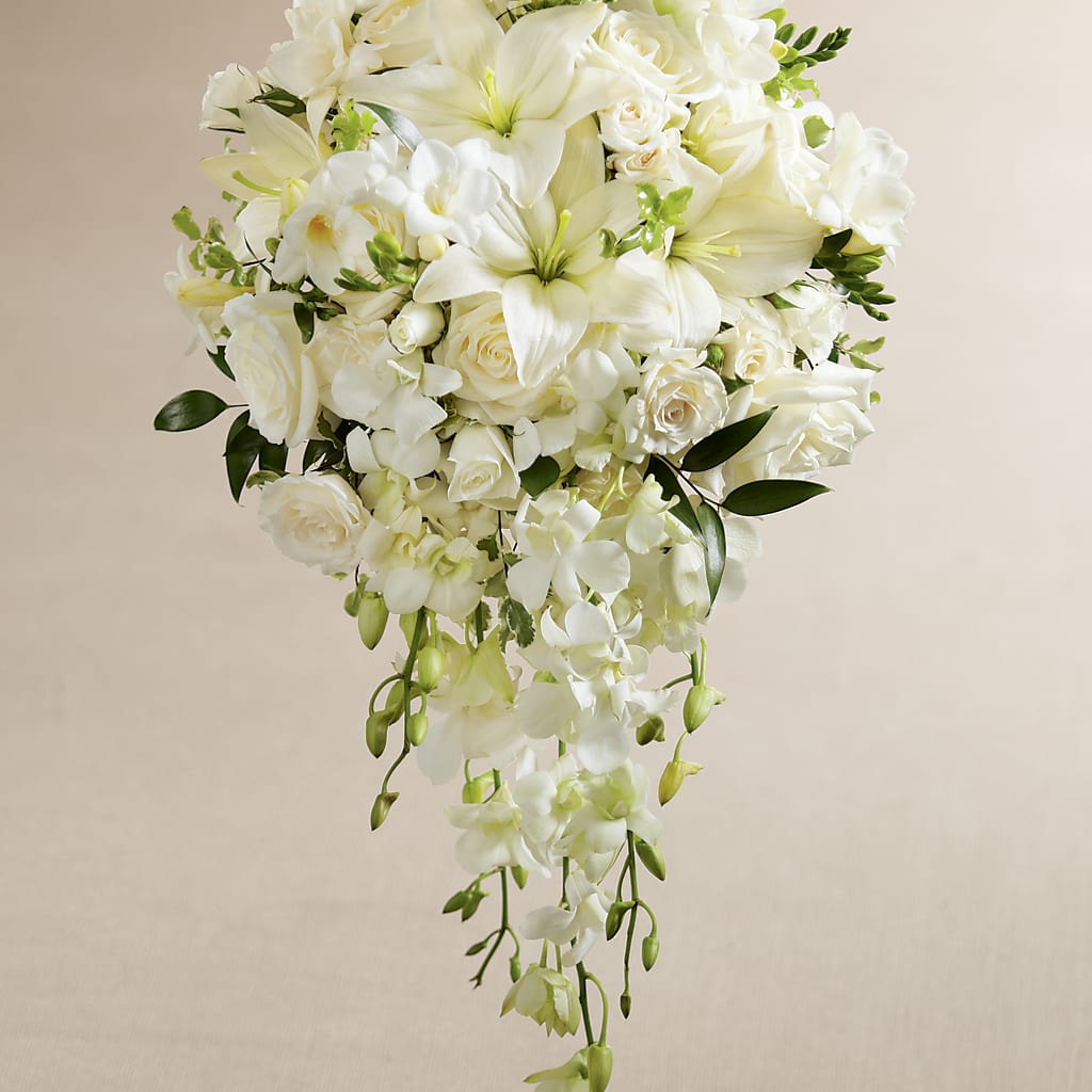 White Wonders Bouquet – Infinity Floral, Osseo MN