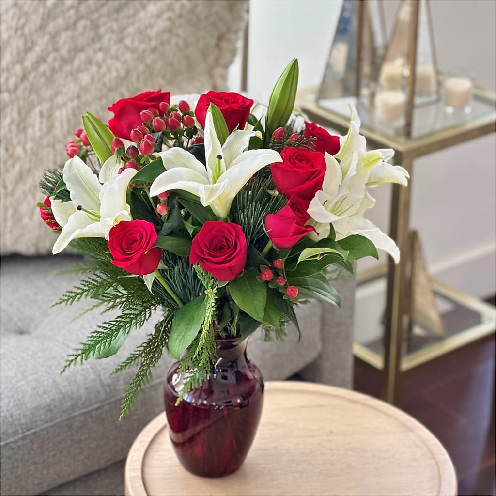 Evergreen Delight Bouquet –  Infinity Floral, Osseo MN