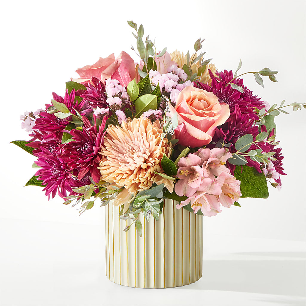 Berry Cobbler Bouquet with Ivory Vase –  Infinity Floral, Osseo MN