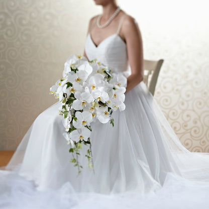 Classic White Bouquet –  Infinity Floral, Osseo MN